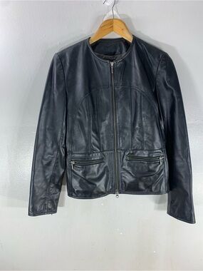 Tristan& Iseut Genuine Bkack Leather